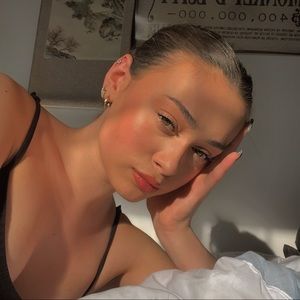 Meet your Posher, Lorianne